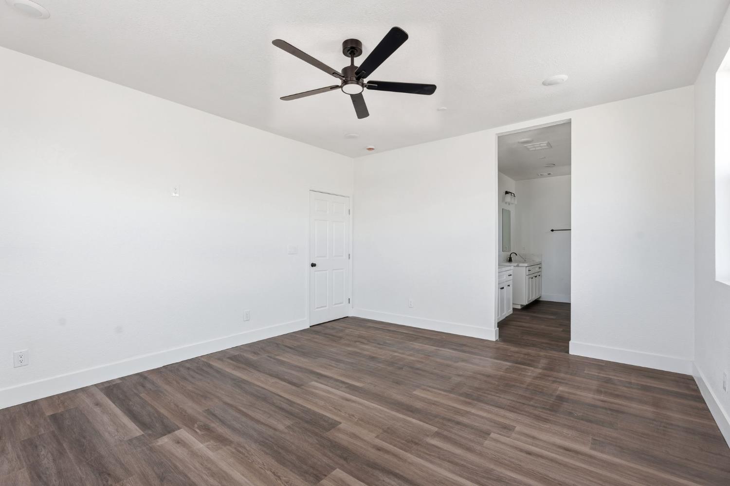 16836 N Lake St, Madera, CA 93638