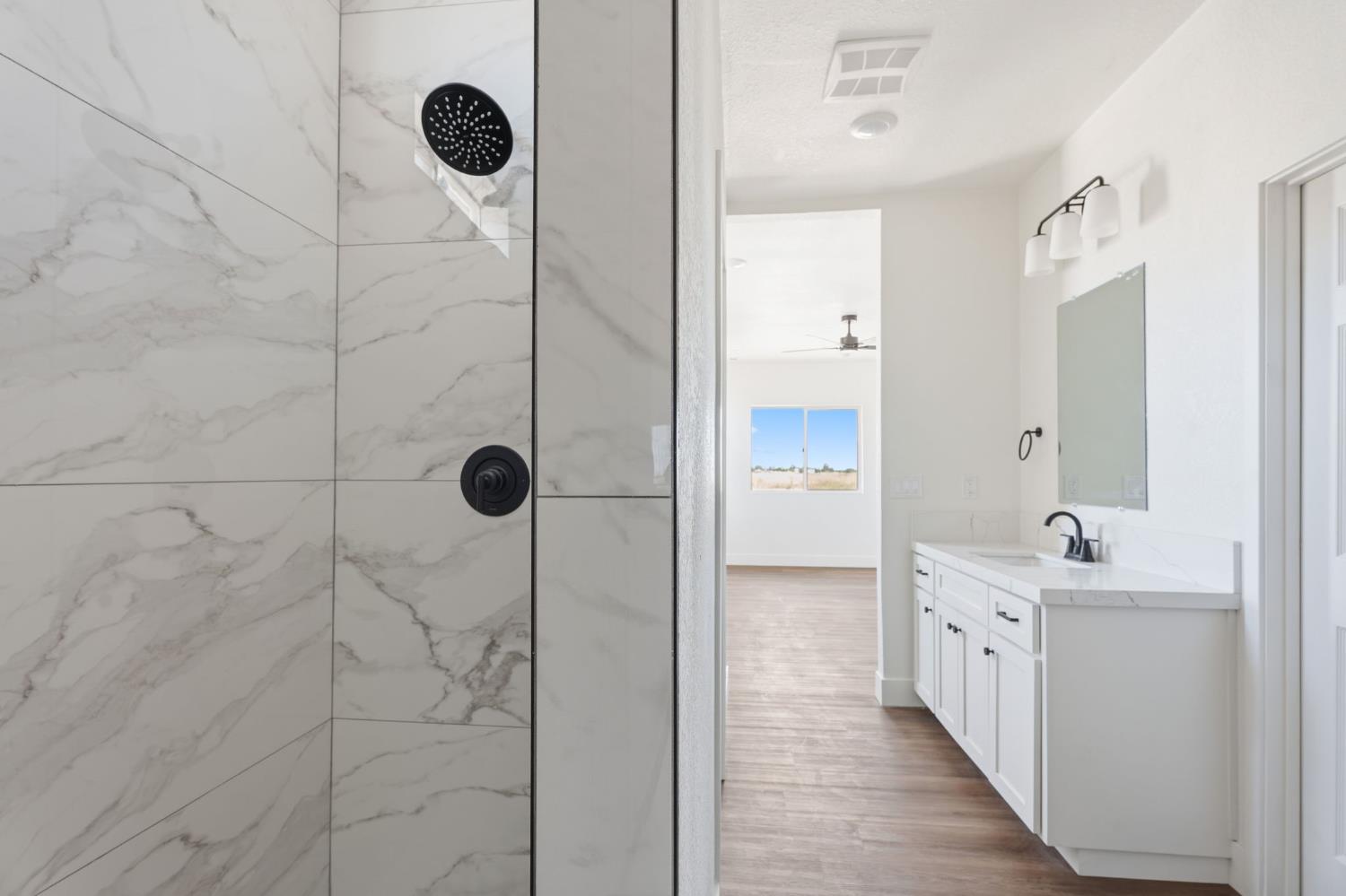 16836 N Lake St, Madera, CA 93638