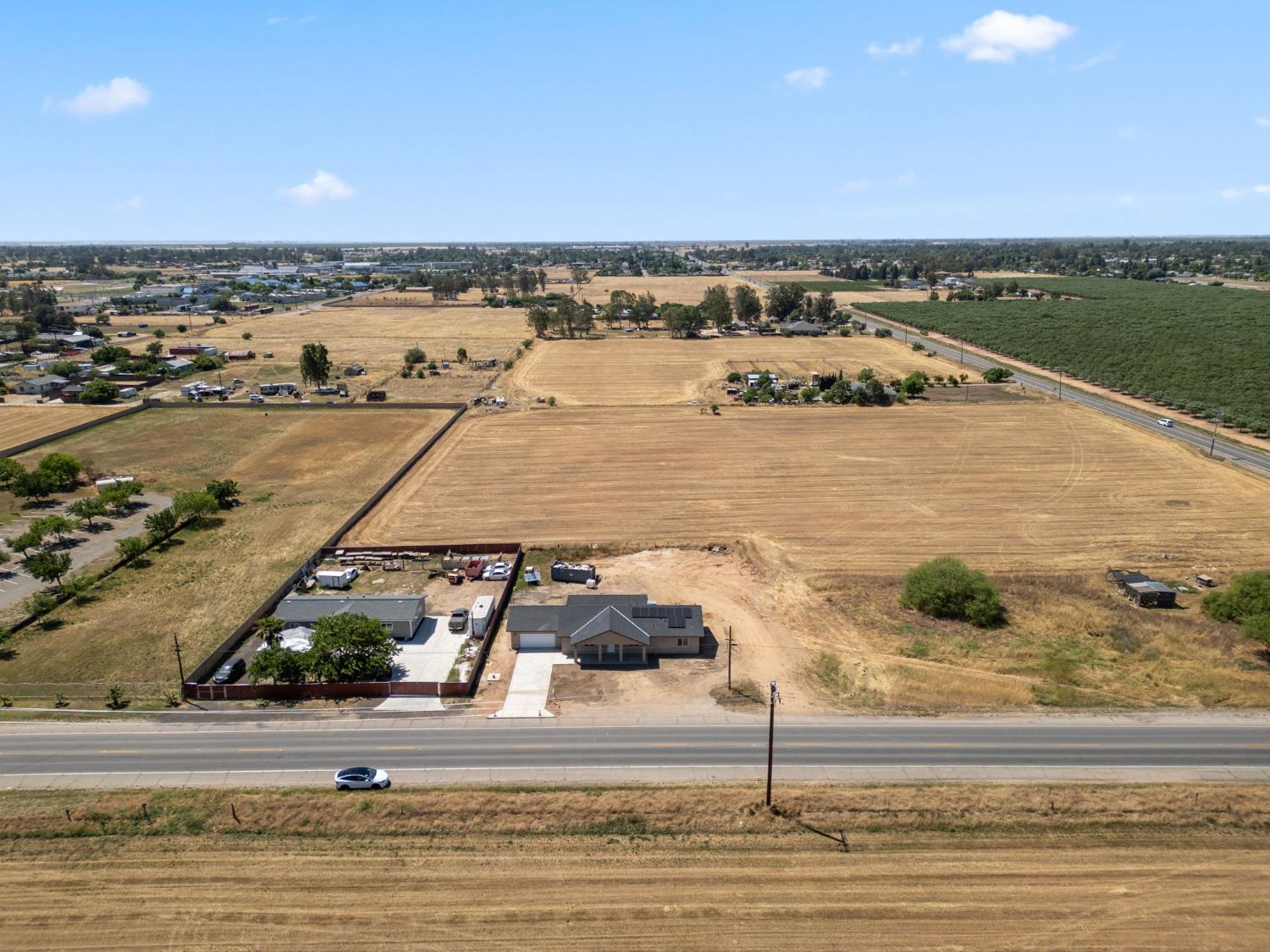 16836 N Lake St, Madera, CA 93638