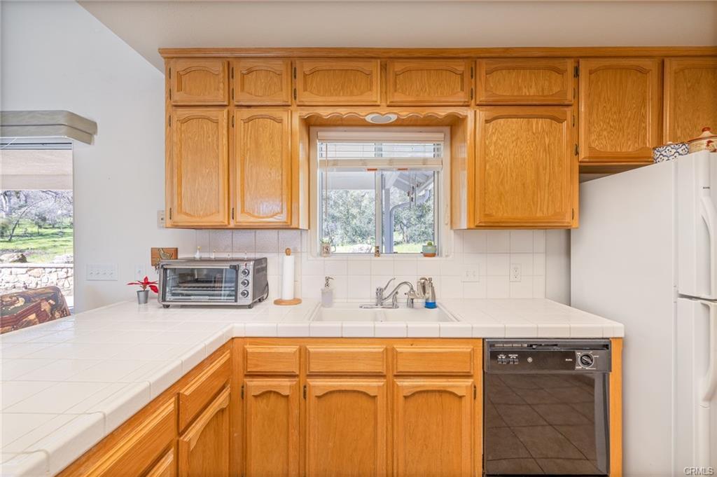 50174 Road 620, Oakhurst, CA 93644