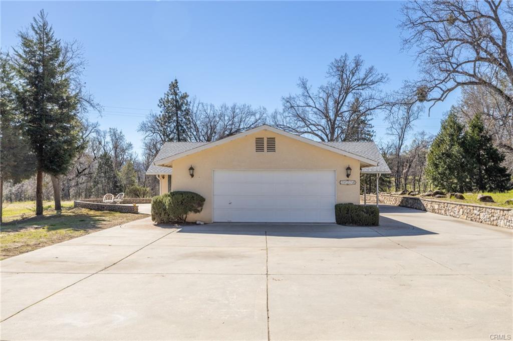 50174 Road 620, Oakhurst, CA 93644