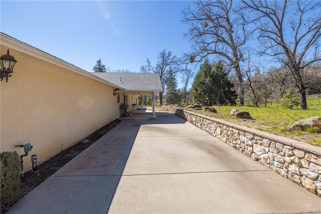50174 Road 620, Oakhurst, CA 93644