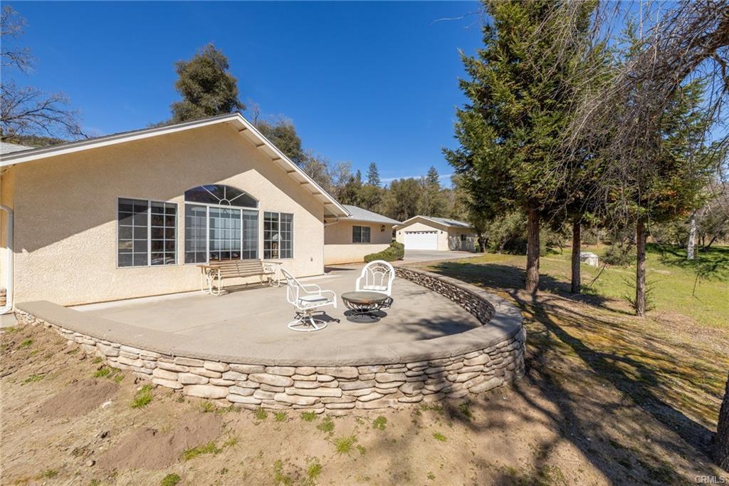 50174 Road 620, Oakhurst, CA 93644