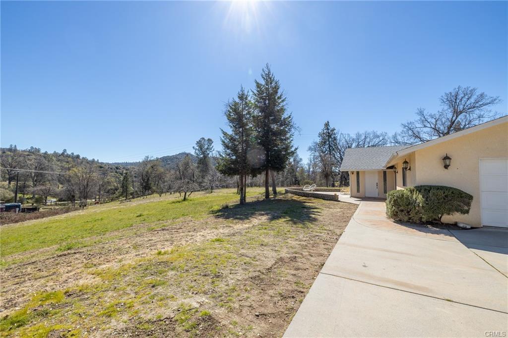 50174 Road 620, Oakhurst, CA 93644