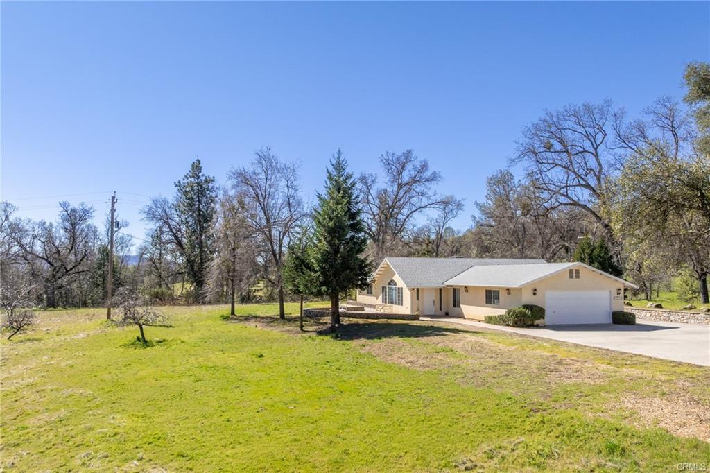50174 Road 620, Oakhurst, CA 93644