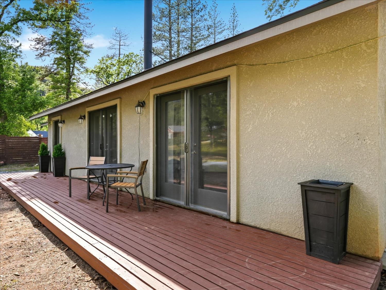 45893 & 45899 Sutton Dr, Oakhurst, CA 93644