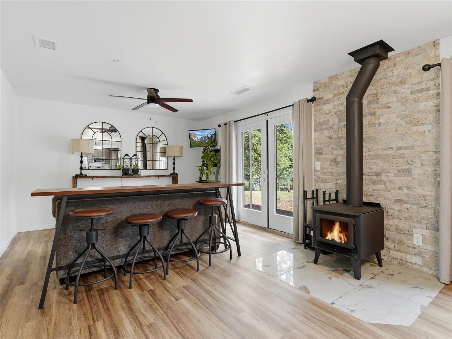 45893 & 45899 Sutton Dr, Oakhurst, CA 93644