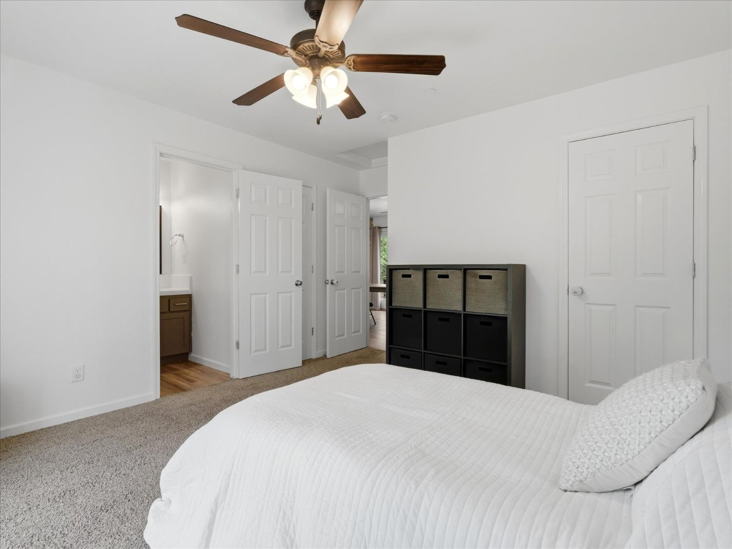 45893 & 45899 Sutton Dr, Oakhurst, CA 93644