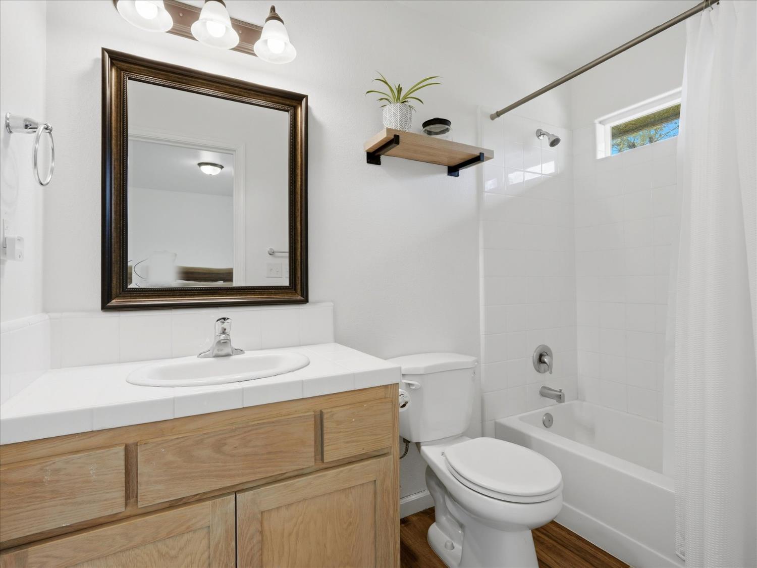 45893 & 45899 Sutton Dr, Oakhurst, CA 93644