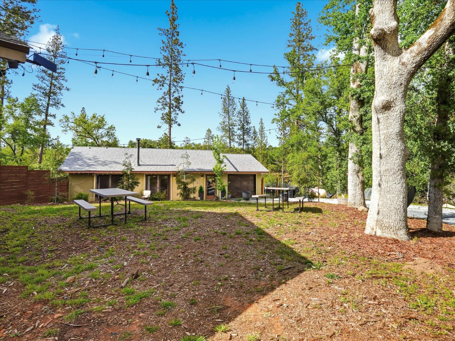 45893 & 45899 Sutton Dr, Oakhurst, CA 93644