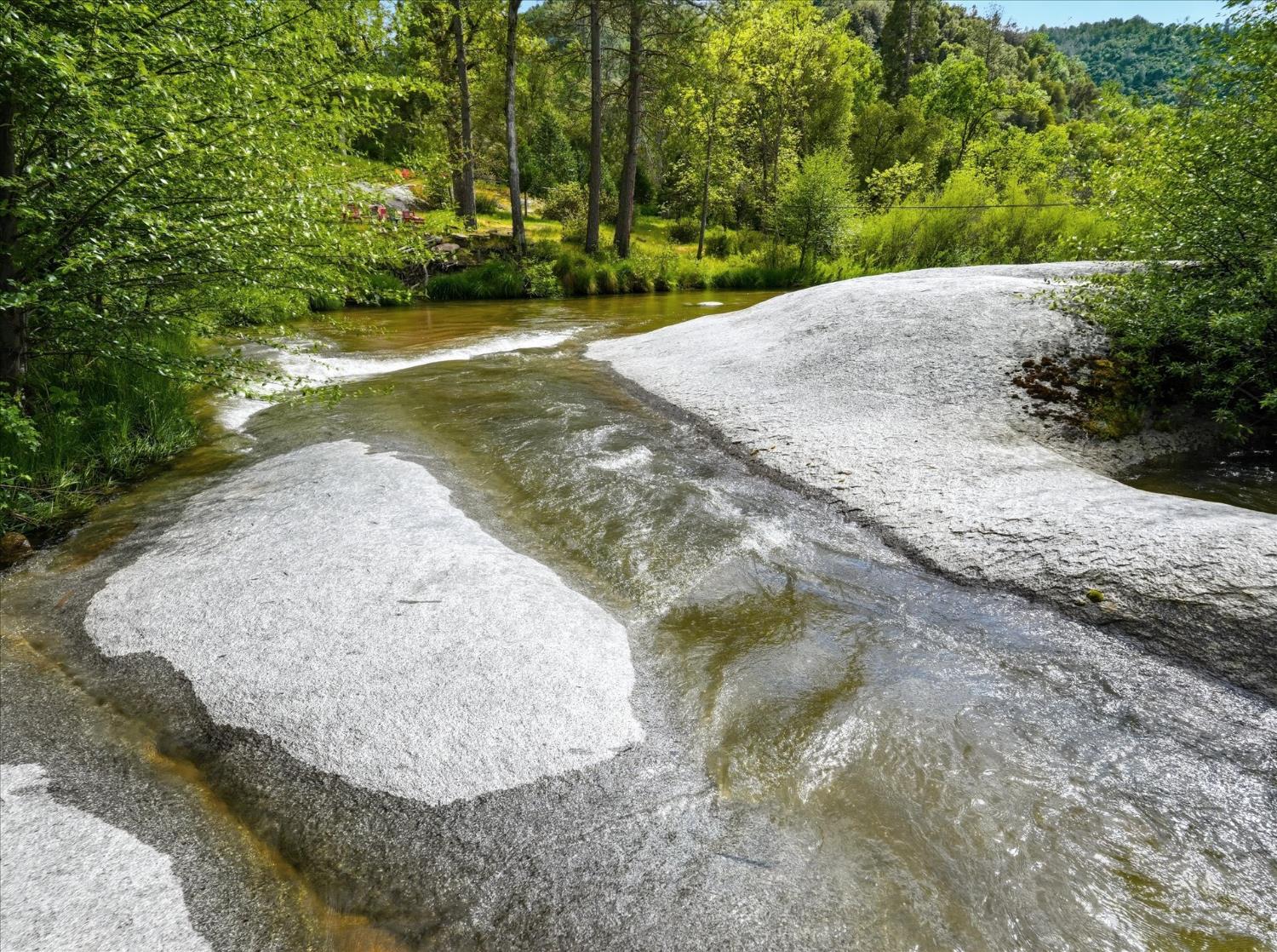 45893 & 45899 Sutton Dr, Oakhurst, CA 93644