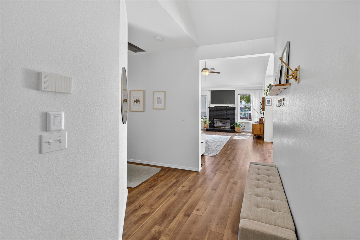 1922 Los Altos Ave, Clovis, CA 93611