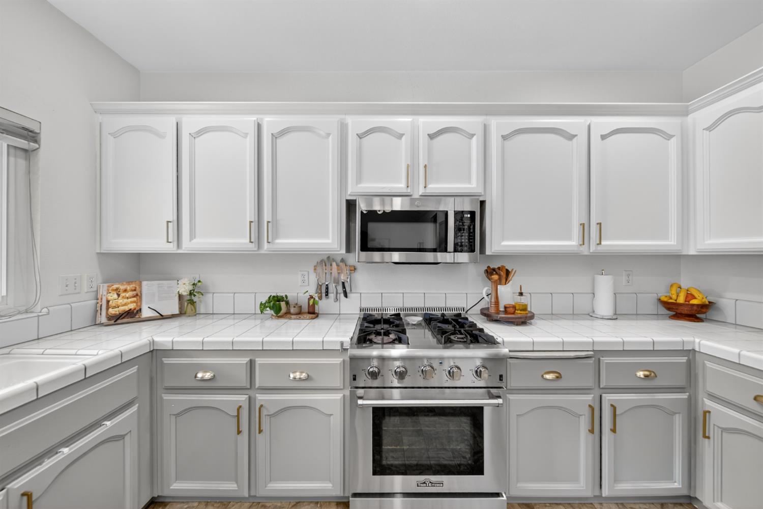 1922 Los Altos Ave, Clovis, CA 93611