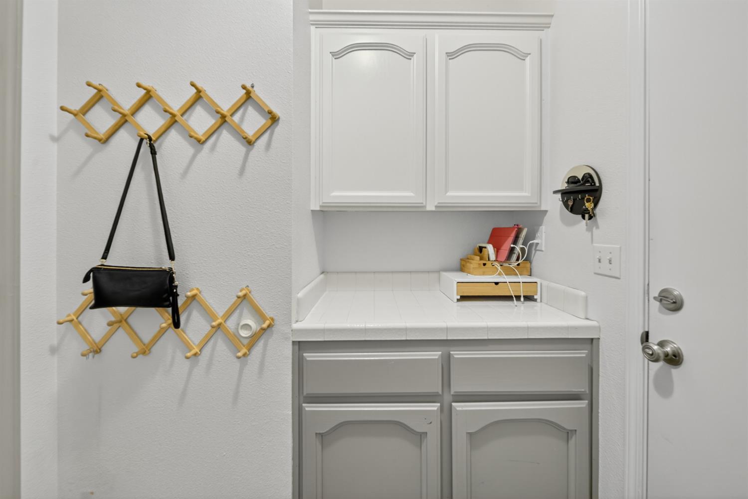 1922 Los Altos Ave, Clovis, CA 93611