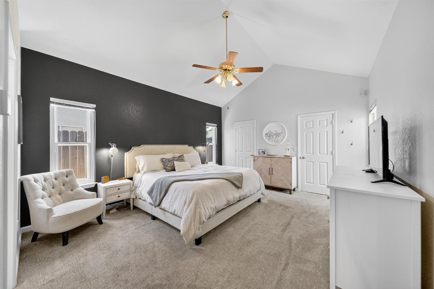 1922 Los Altos Ave, Clovis, CA 93611