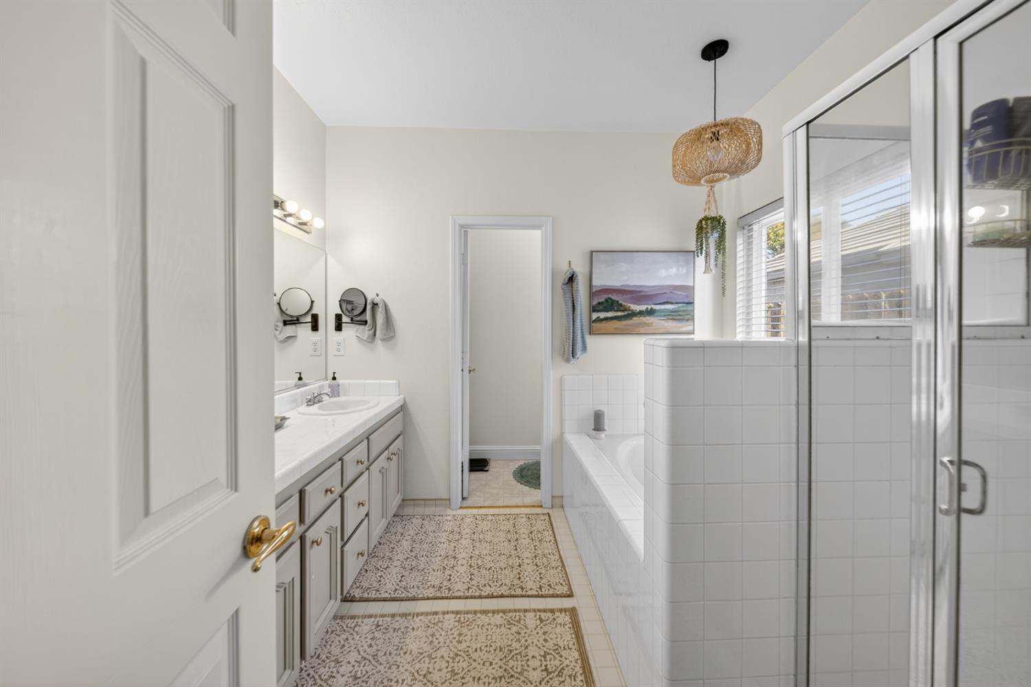 1922 Los Altos Ave, Clovis, CA 93611