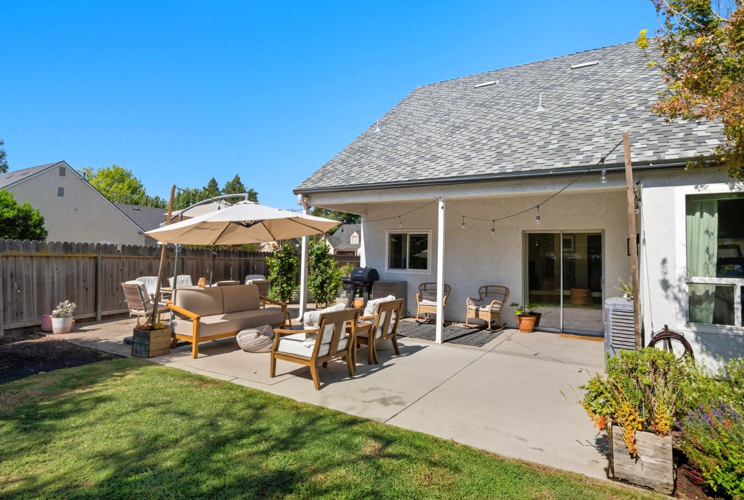 1922 Los Altos Ave, Clovis, CA 93611