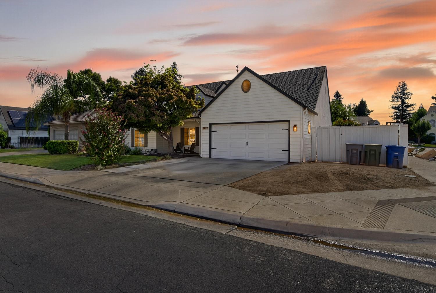 1922 Los Altos Ave, Clovis, CA 93611