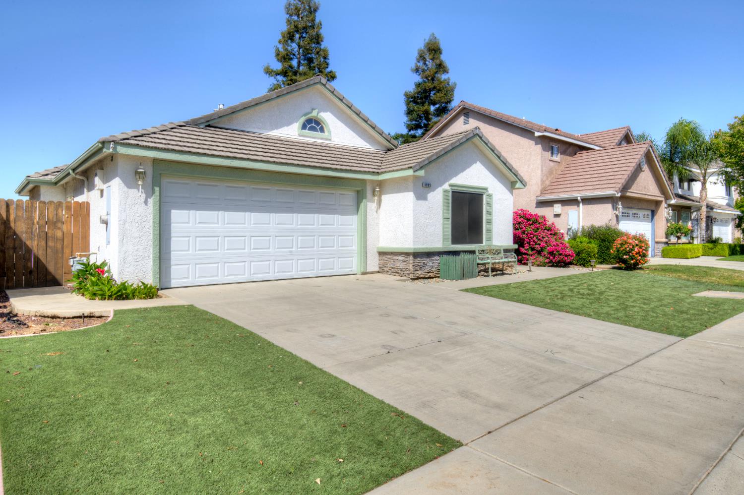 1955 Backowski Ave, Clovis, CA 93611