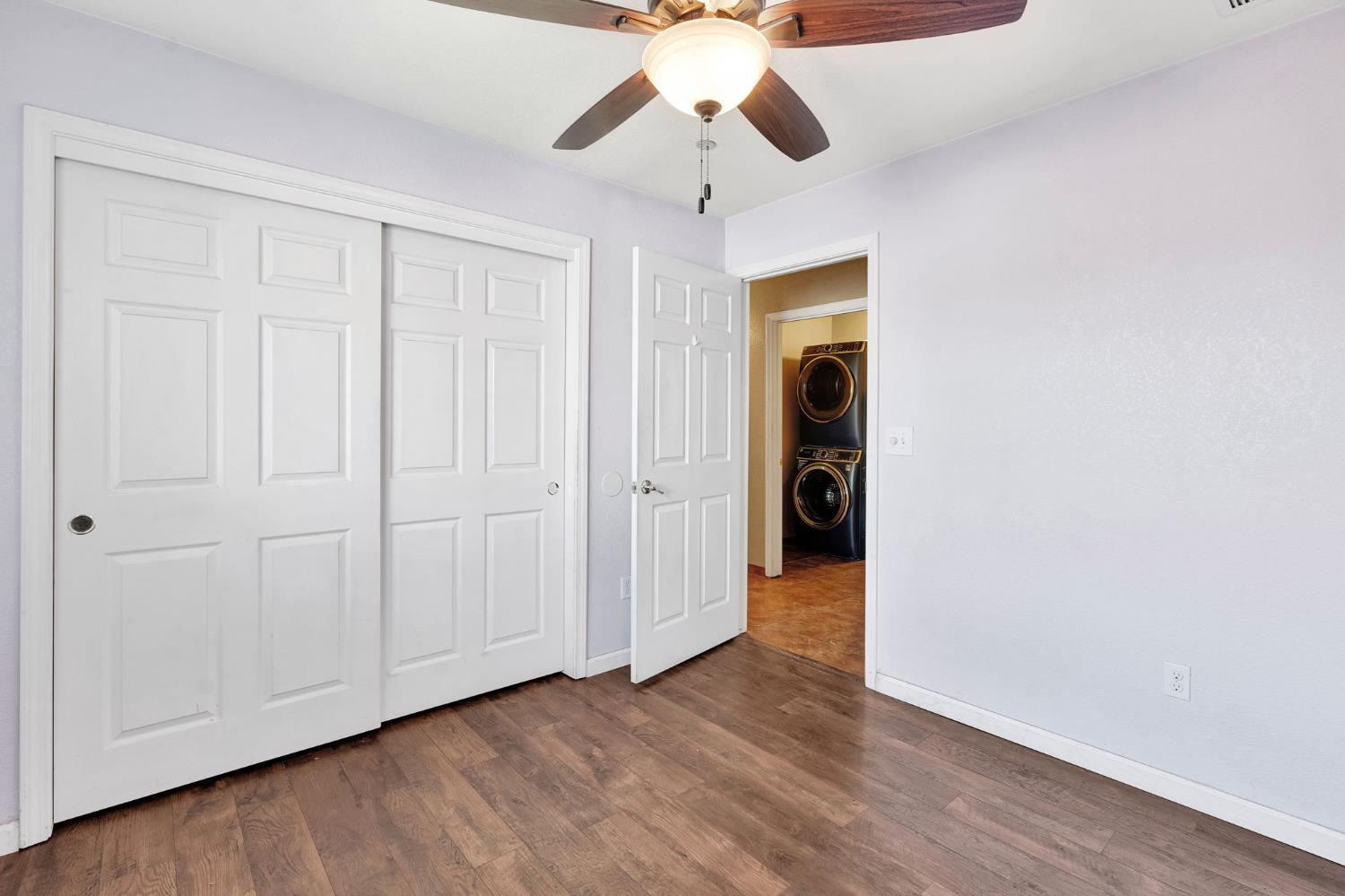 1350 E Jefferson Ct, Reedley, CA 93654