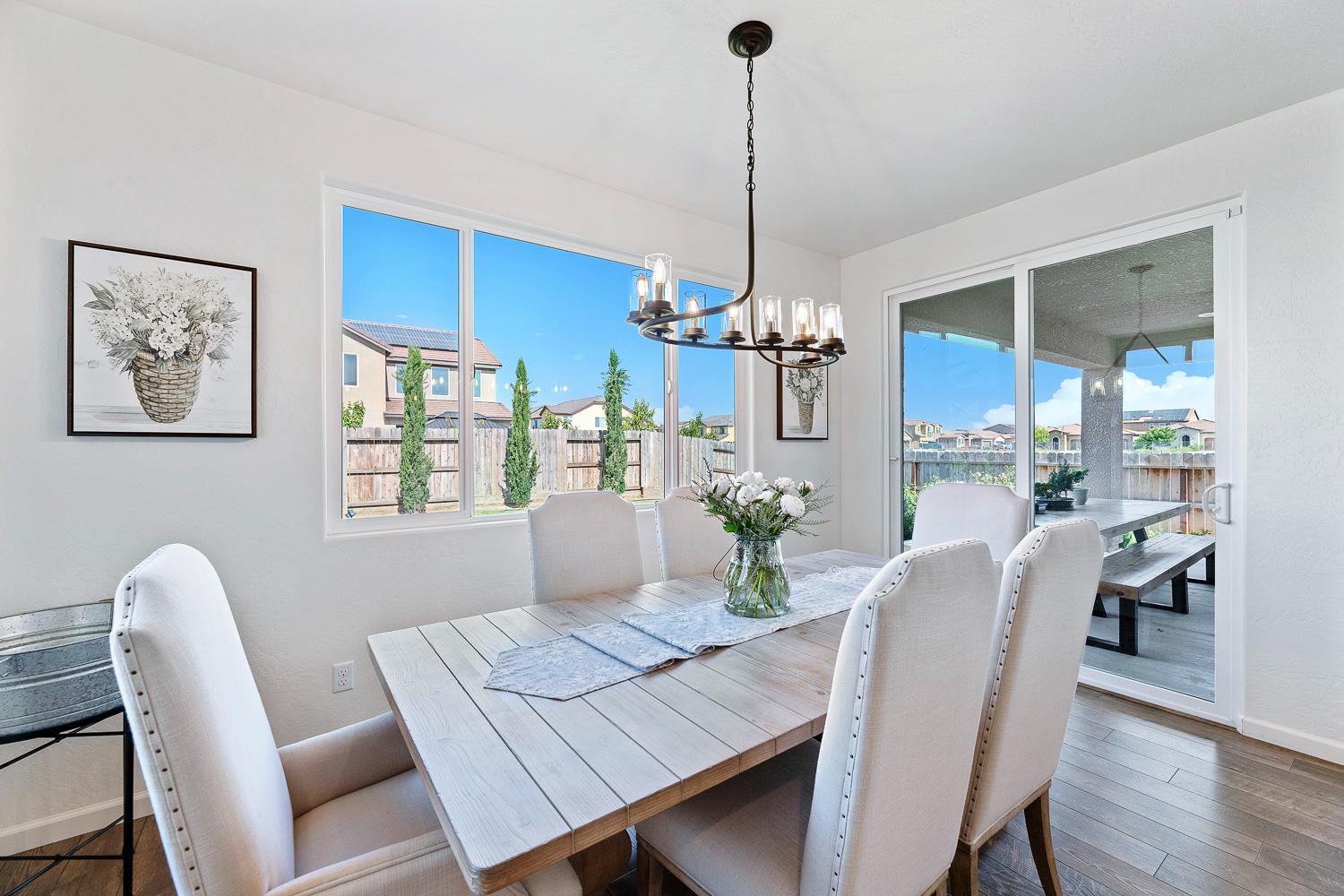 1006 La Canada Ave, Clovis, CA 93619