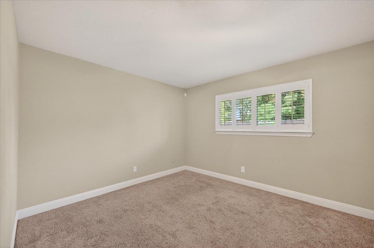 3132 W Alluvial Ave, Fresno, CA 93711