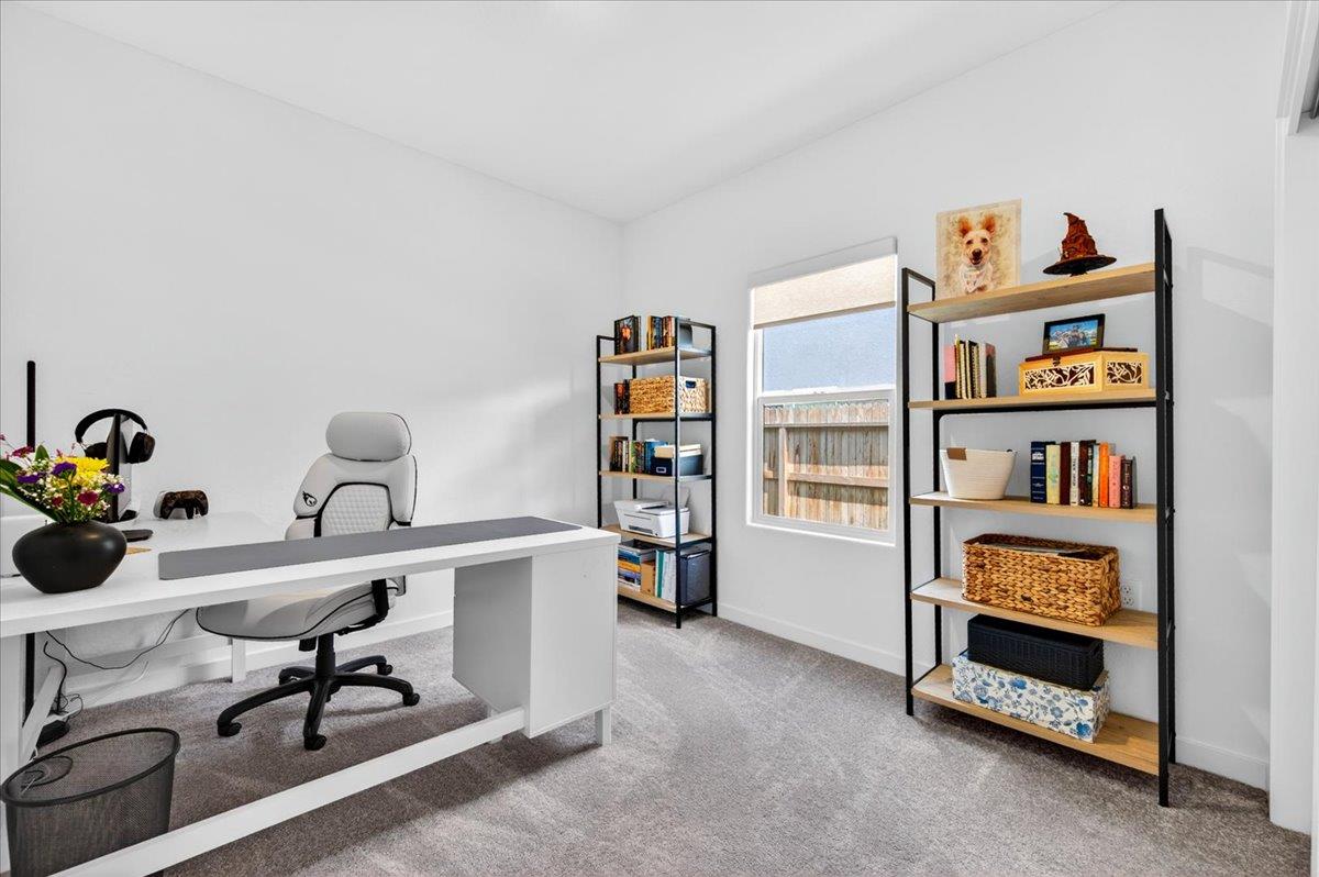 7118 W Willis Ave, Fresno, CA 93723