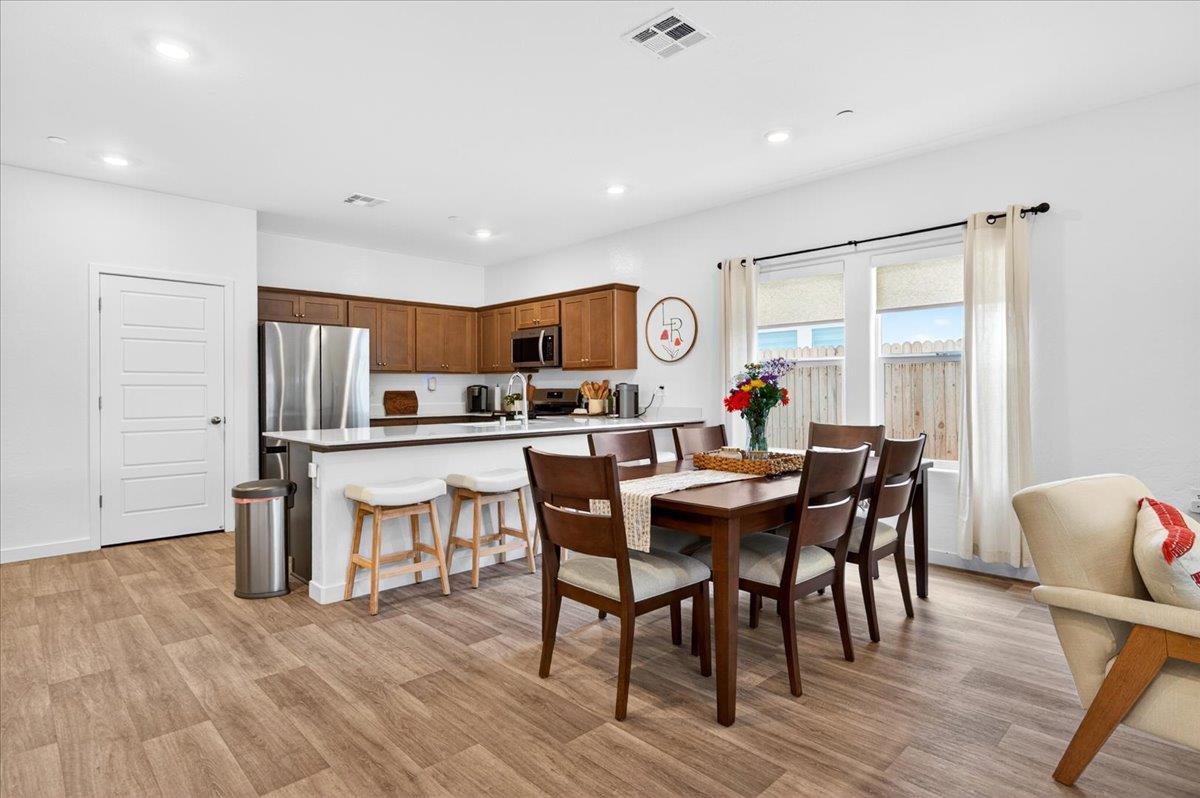 7118 W Willis Ave, Fresno, CA 93723