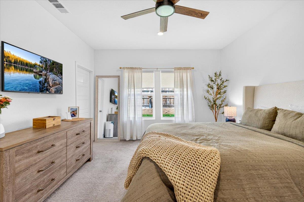 7118 W Willis Ave, Fresno, CA 93723