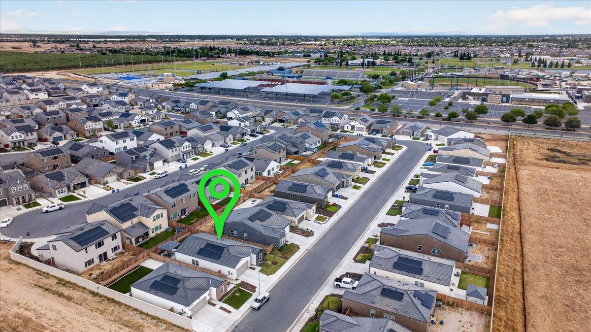 7118 W Willis Ave, Fresno, CA 93723