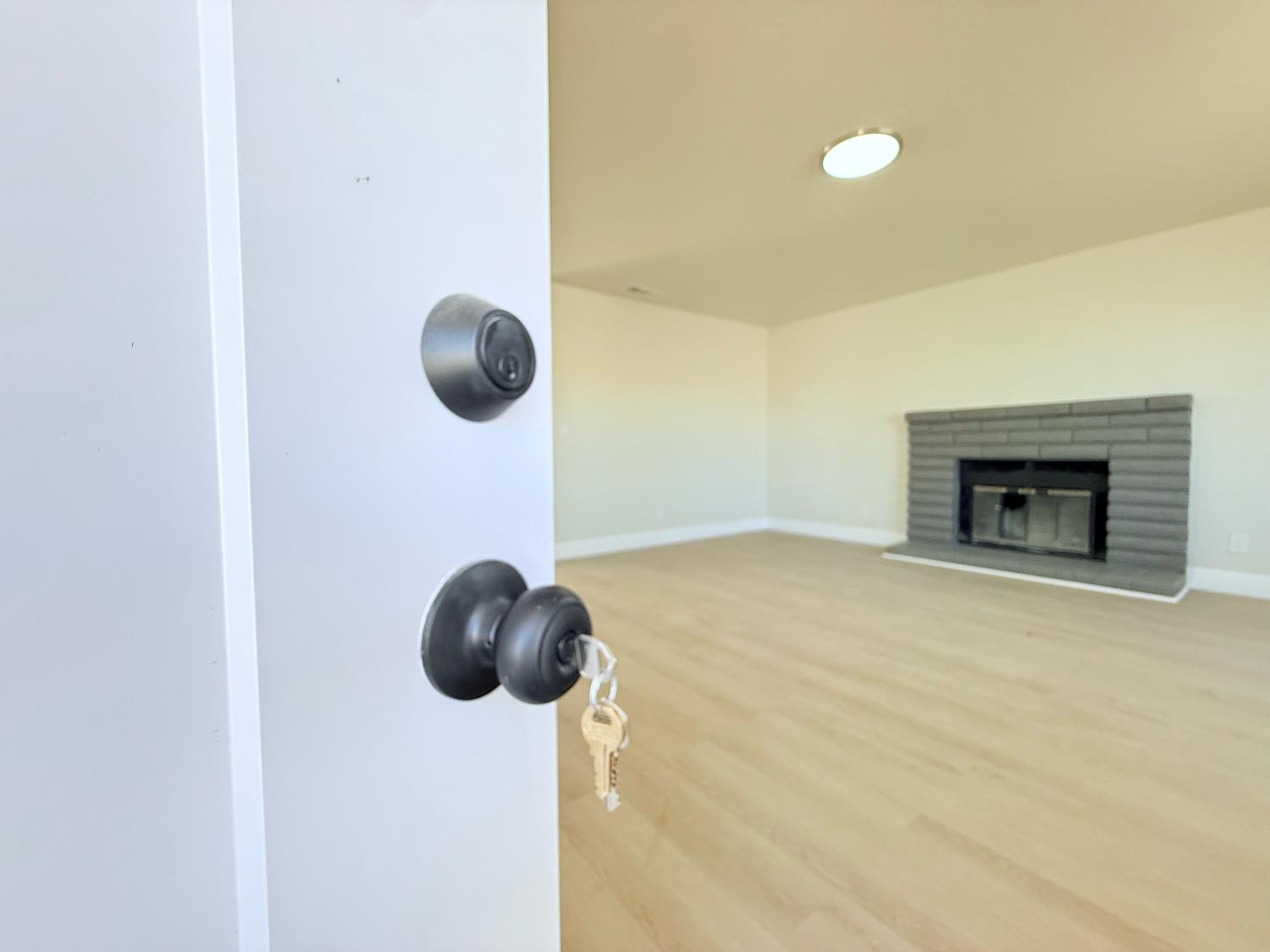 725 S Monterey Ave, Coalinga, CA 93210