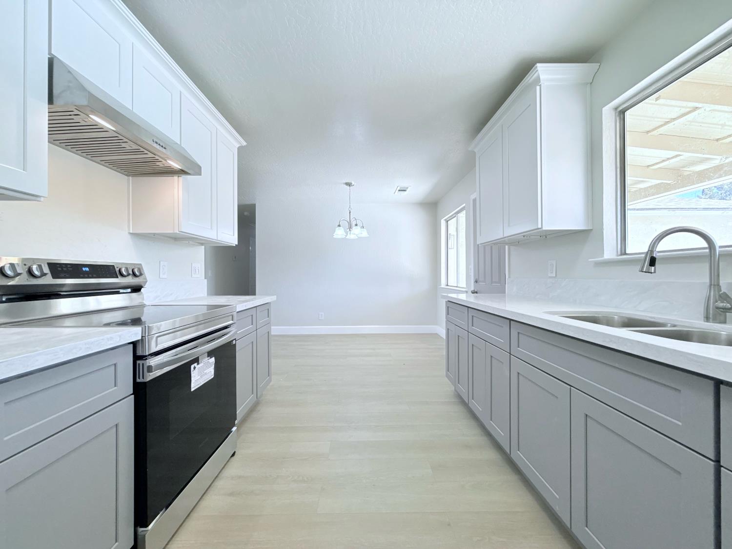 725 S Monterey Ave, Coalinga, CA 93210