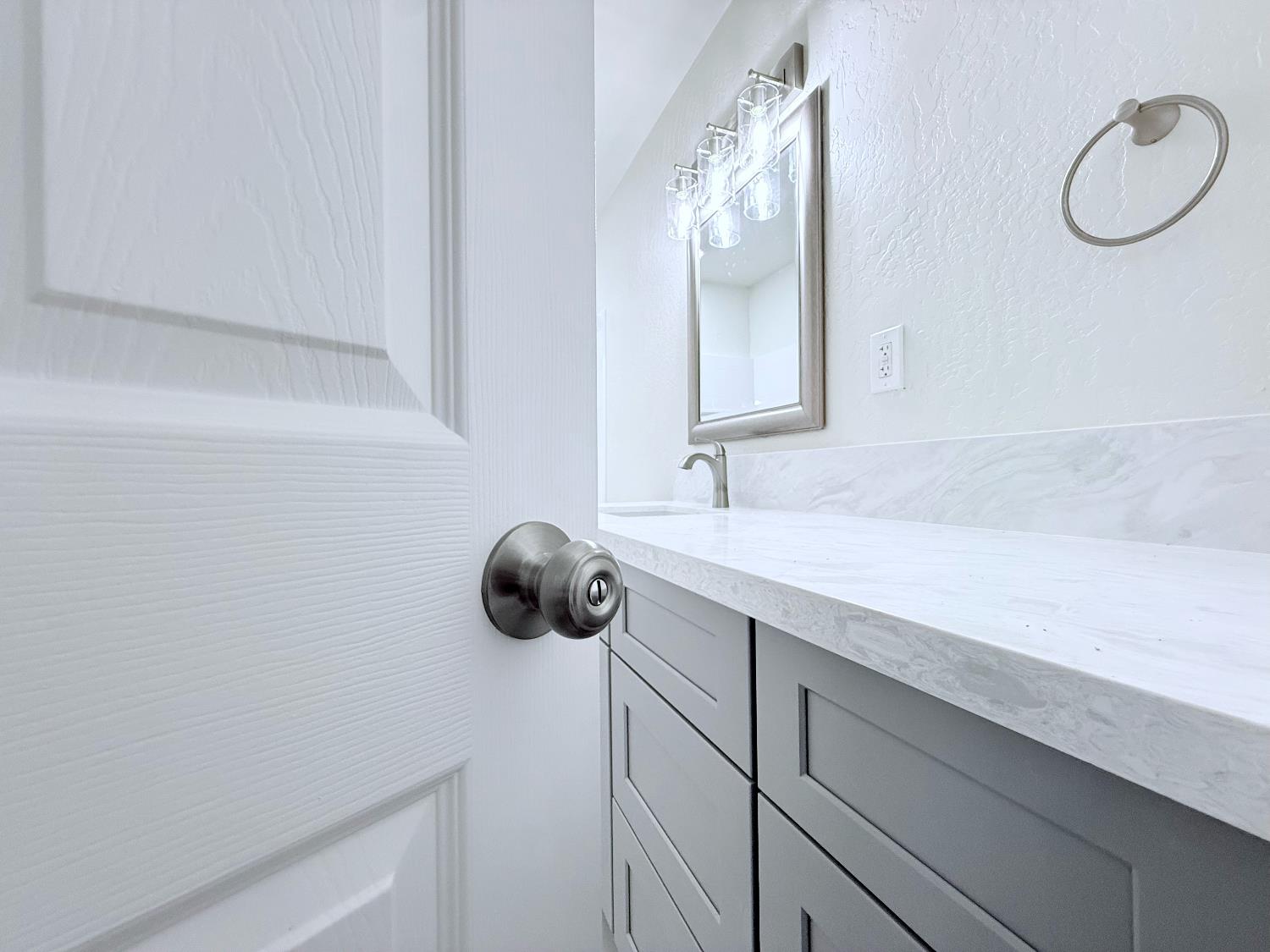 725 S Monterey Ave, Coalinga, CA 93210