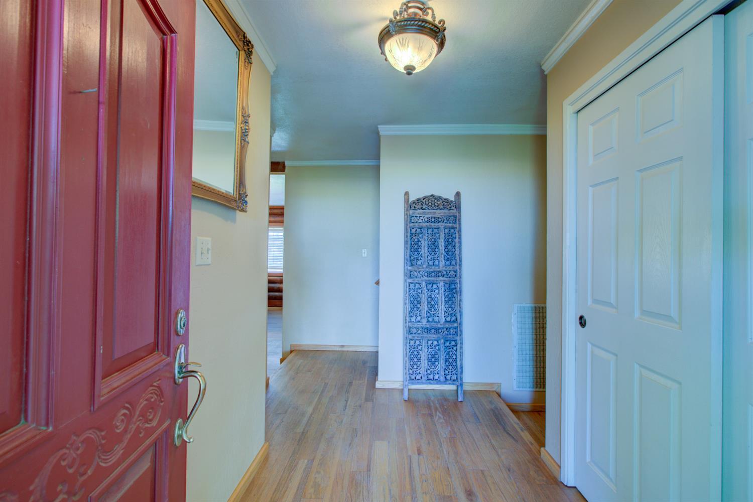 15686 Cozzi Ave, Dos Palos, CA 93620