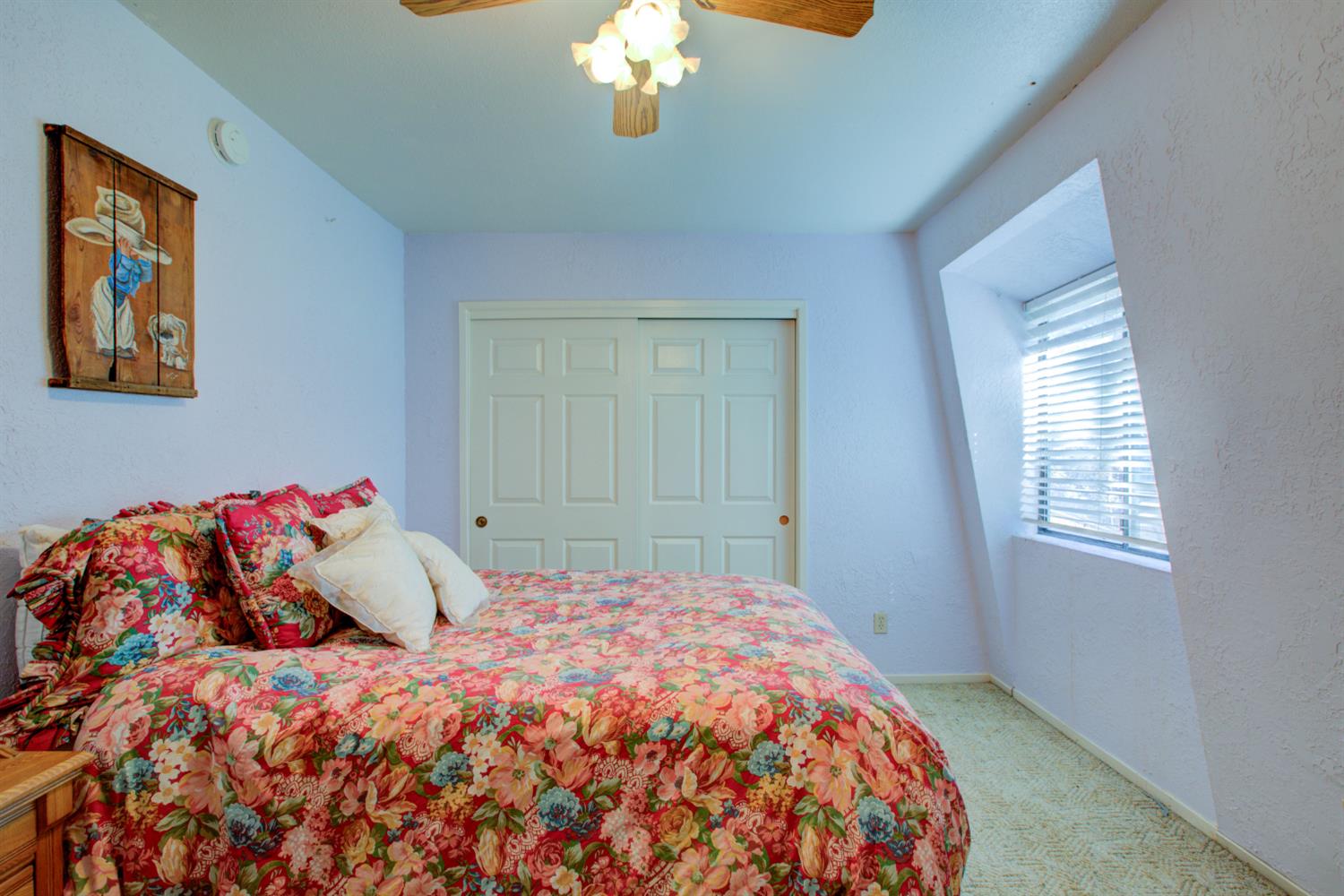 15686 Cozzi Ave, Dos Palos, CA 93620