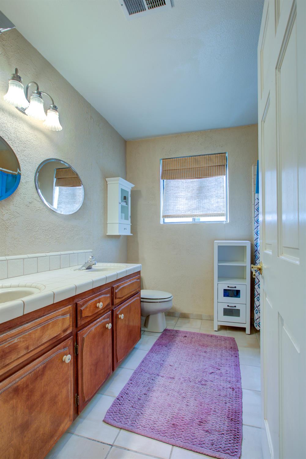 15686 Cozzi Ave, Dos Palos, CA 93620