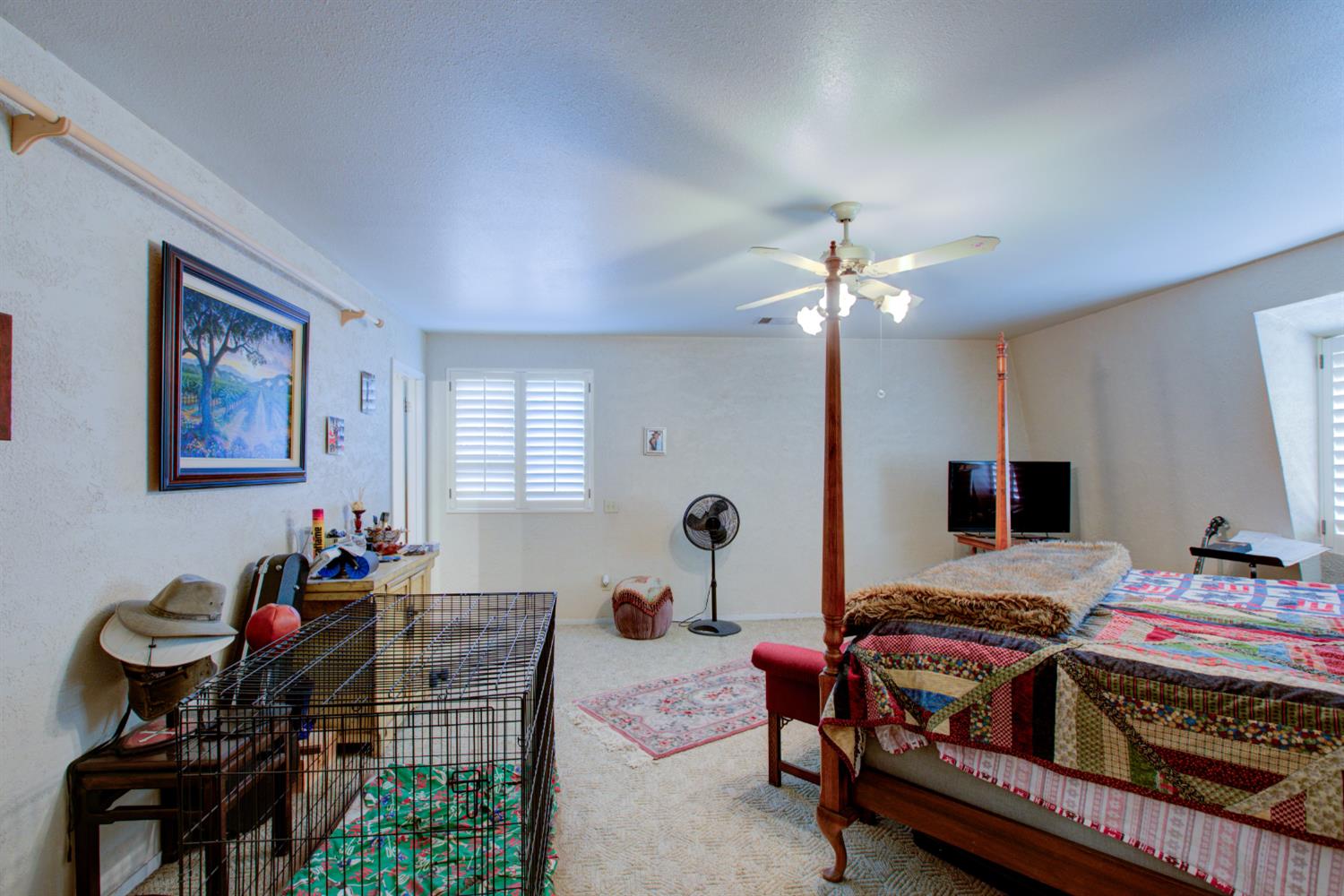 15686 Cozzi Ave, Dos Palos, CA 93620