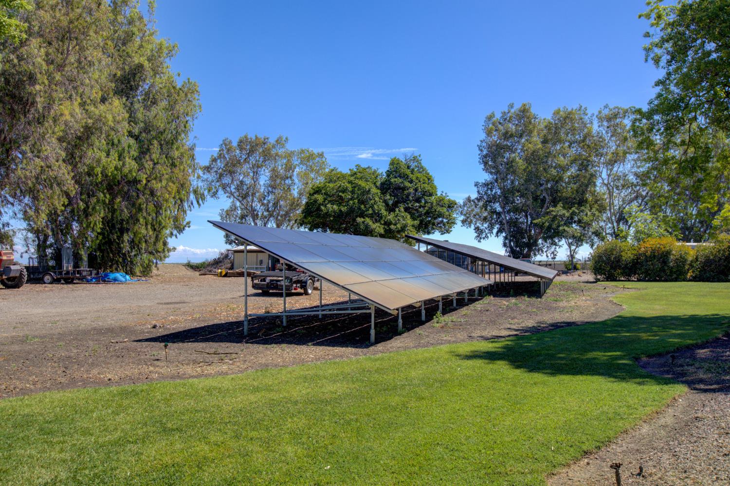 15686 Cozzi Ave, Dos Palos, CA 93620