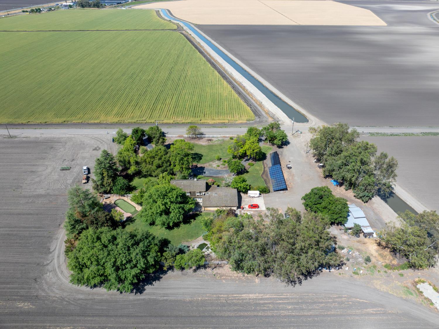 15686 Cozzi Ave, Dos Palos, CA 93620