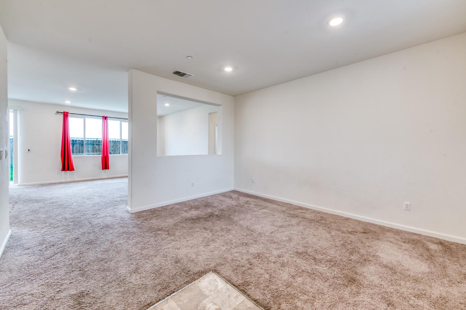 1469 Rinconada Dr, Madera, CA 93637