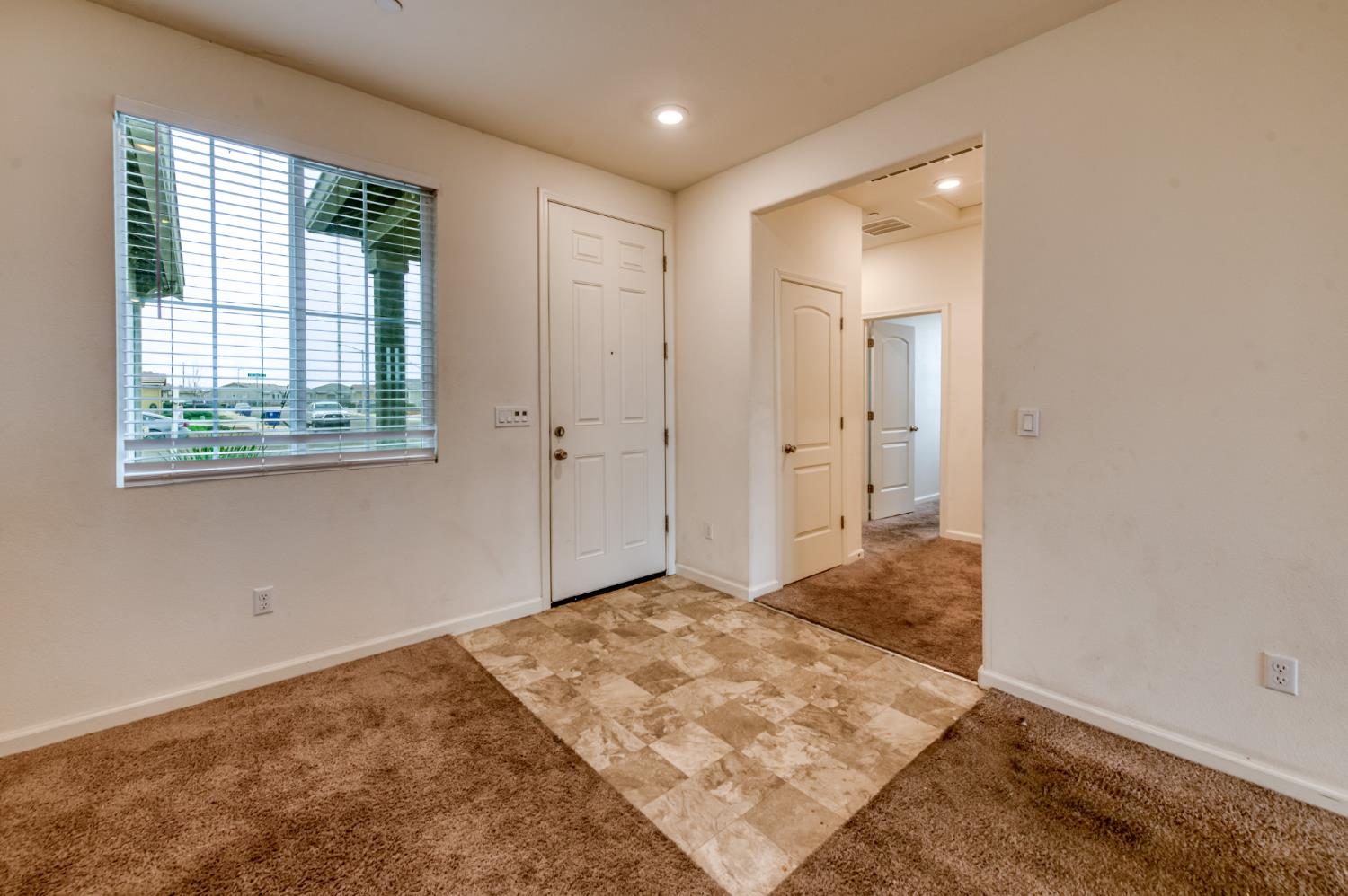 1469 Rinconada Dr, Madera, CA 93637