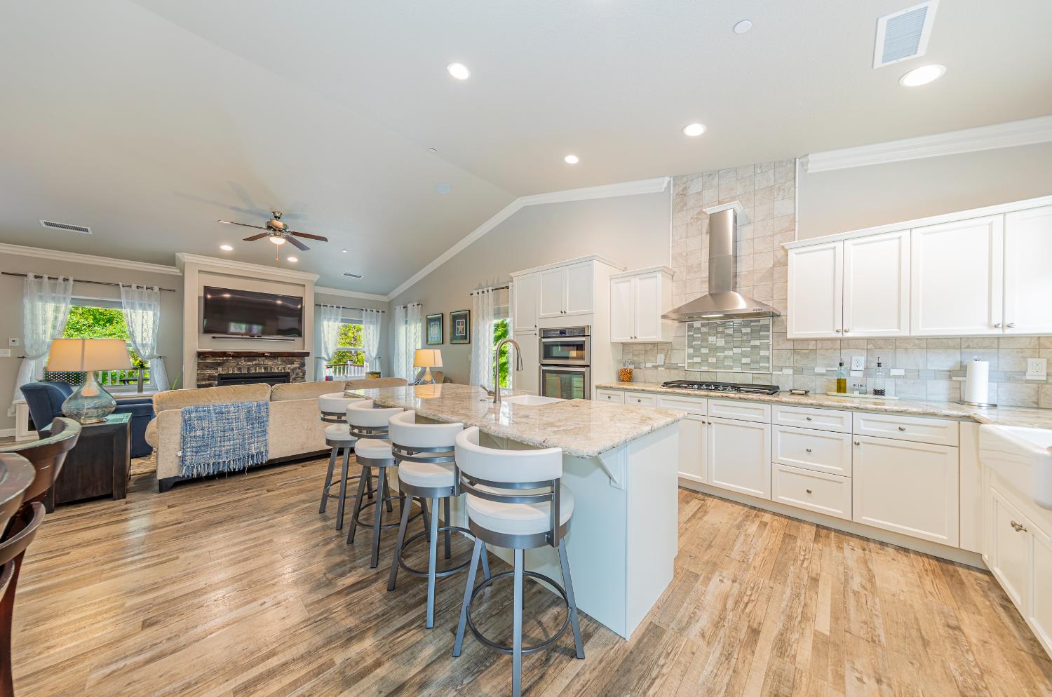 48441 9130 Woodbend Ct, Oakhurst, CA 93644