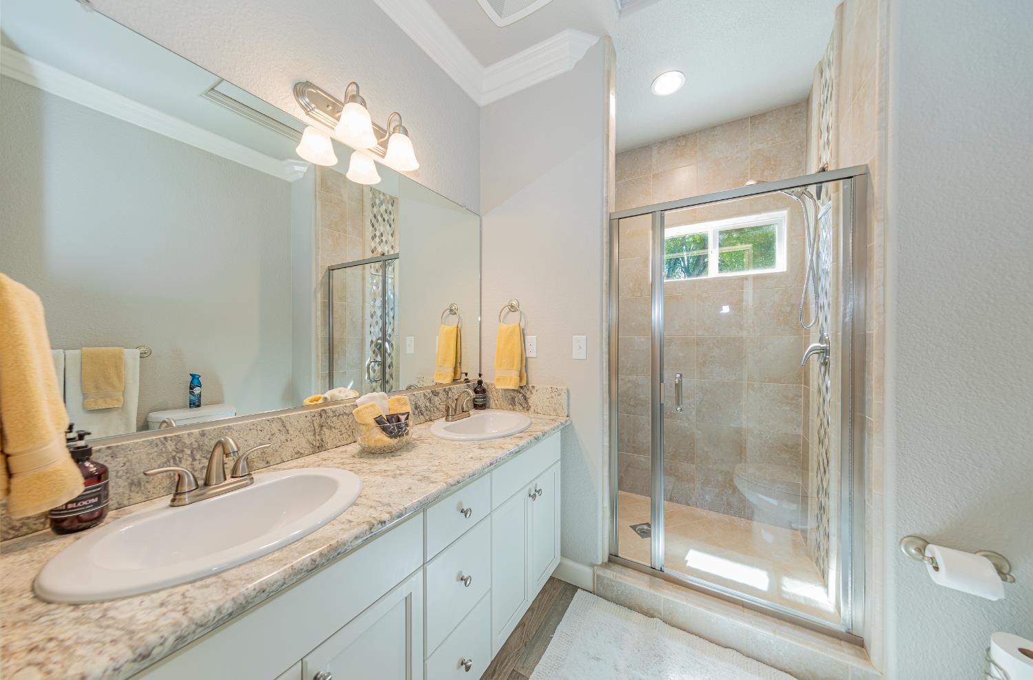 48441 9130 Woodbend Ct, Oakhurst, CA 93644