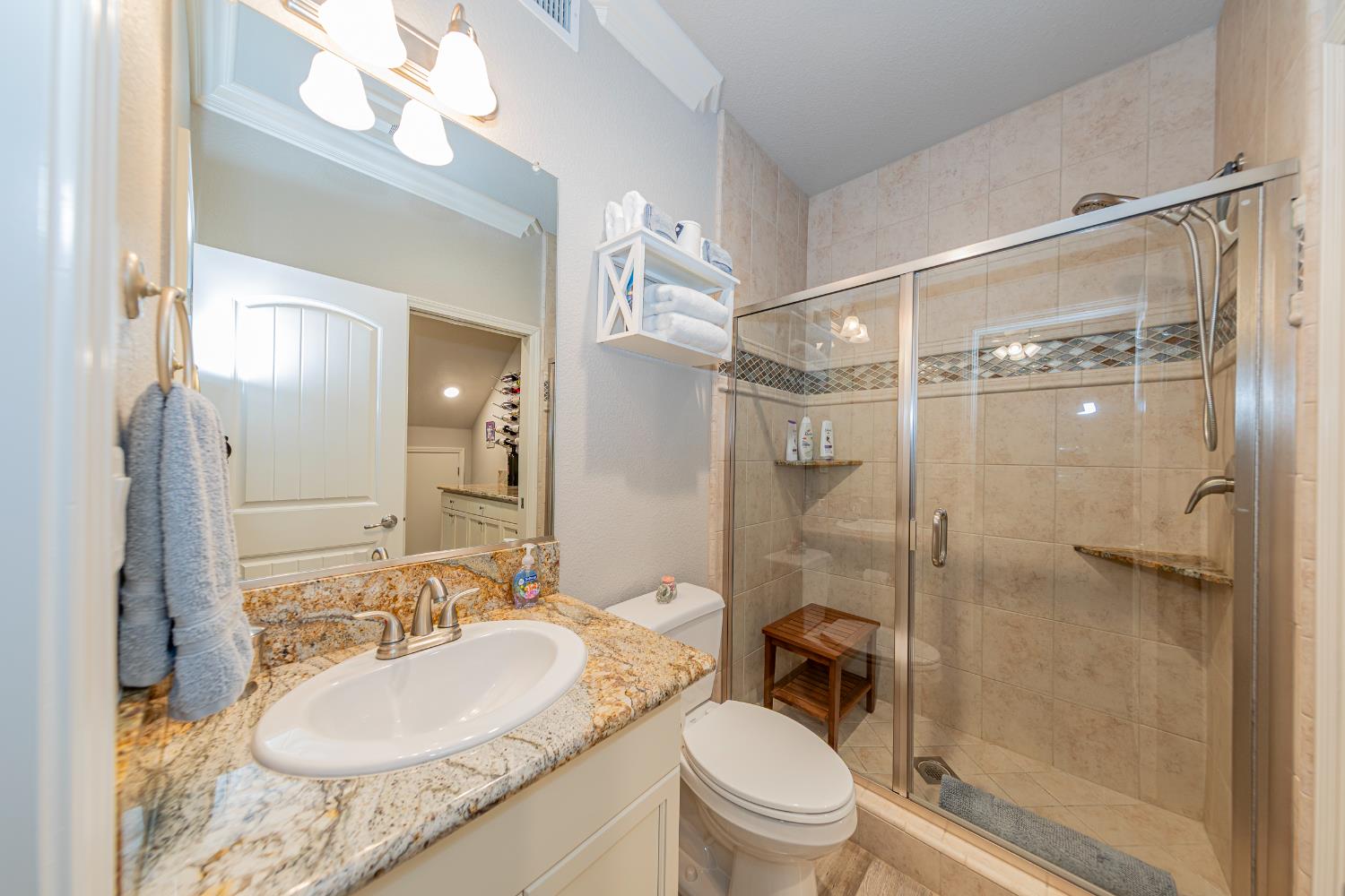 48441 9130 Woodbend Ct, Oakhurst, CA 93644