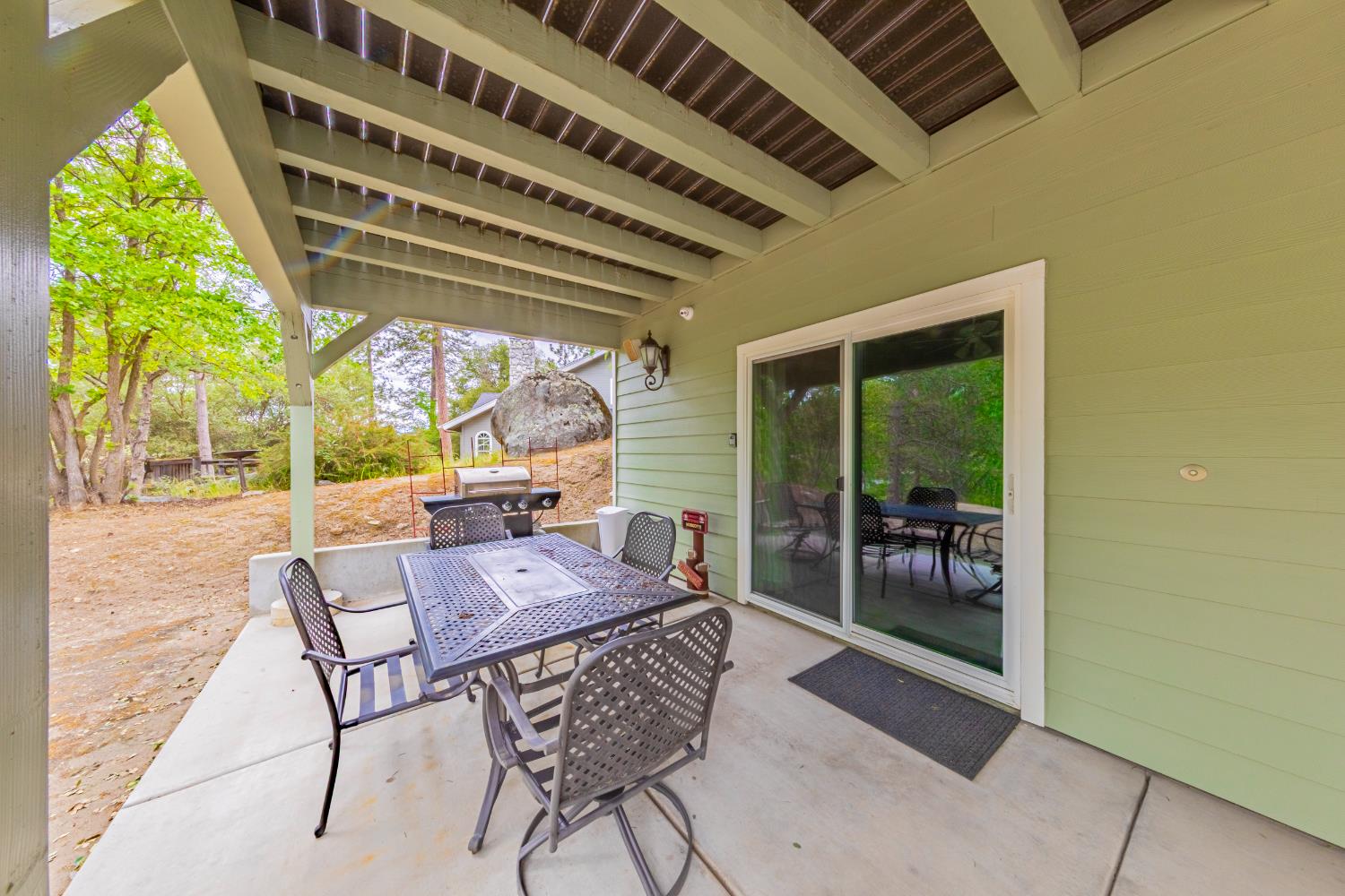 48441 9130 Woodbend Ct, Oakhurst, CA 93644