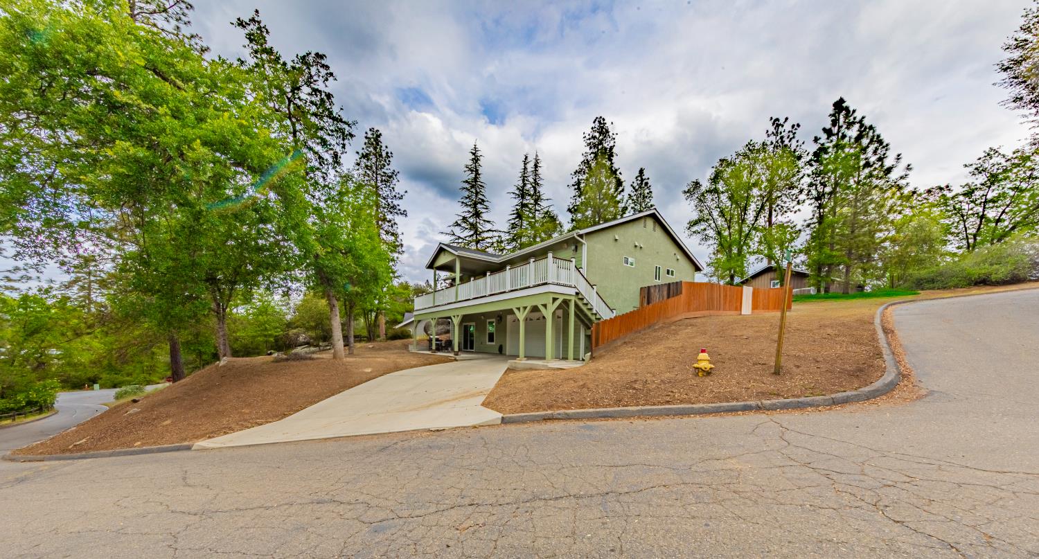 48441 9130 Woodbend Ct, Oakhurst, CA 93644