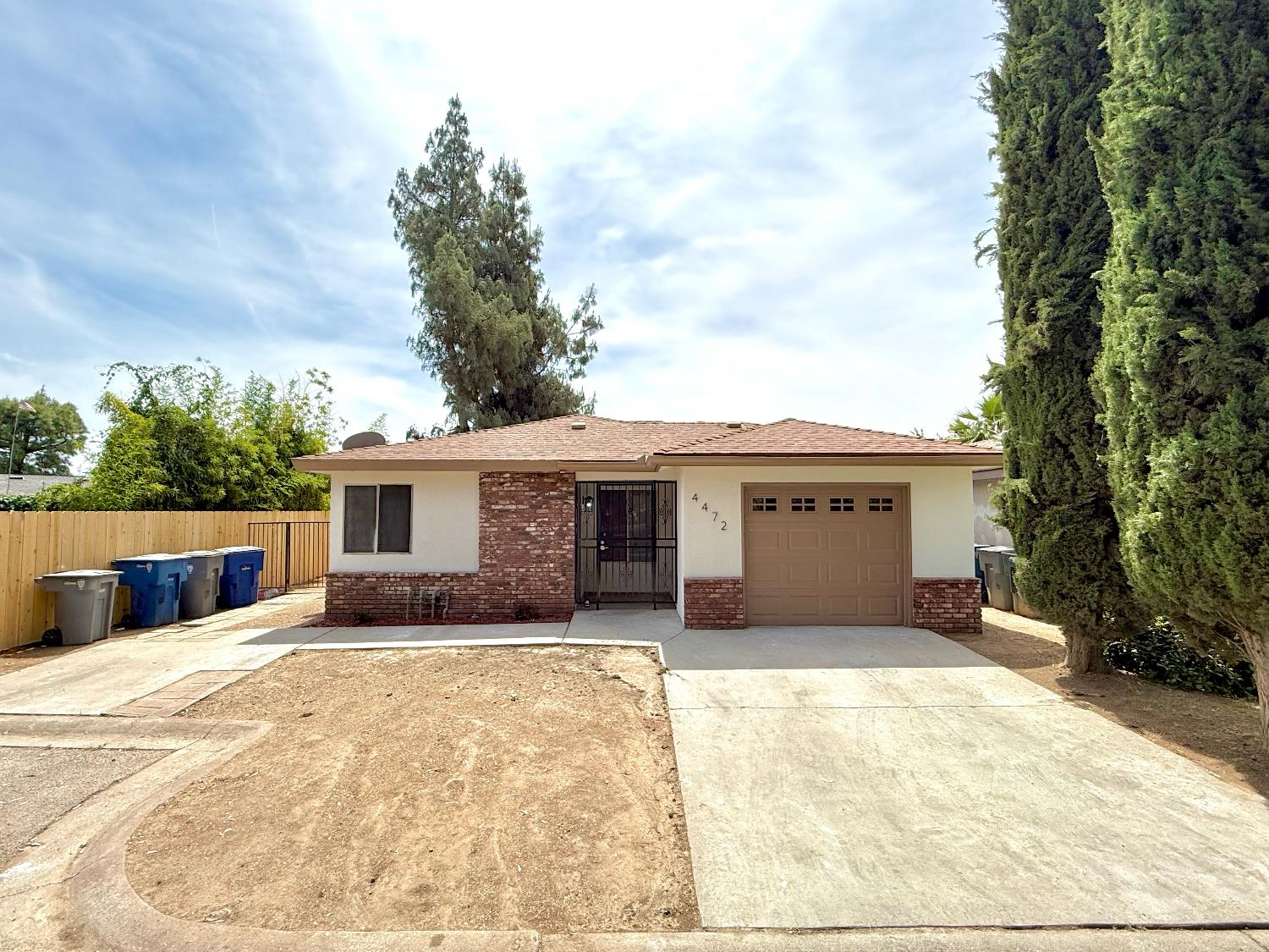 4472 N Cornelia Ave, Fresno, CA 93722