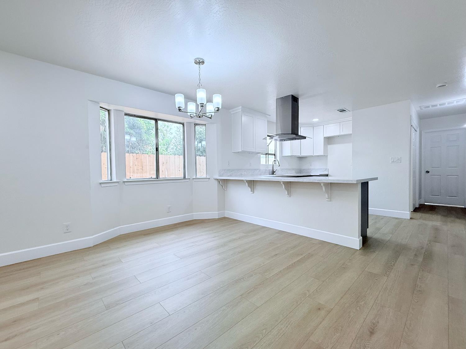 4472 N Cornelia Ave, Fresno, CA 93722