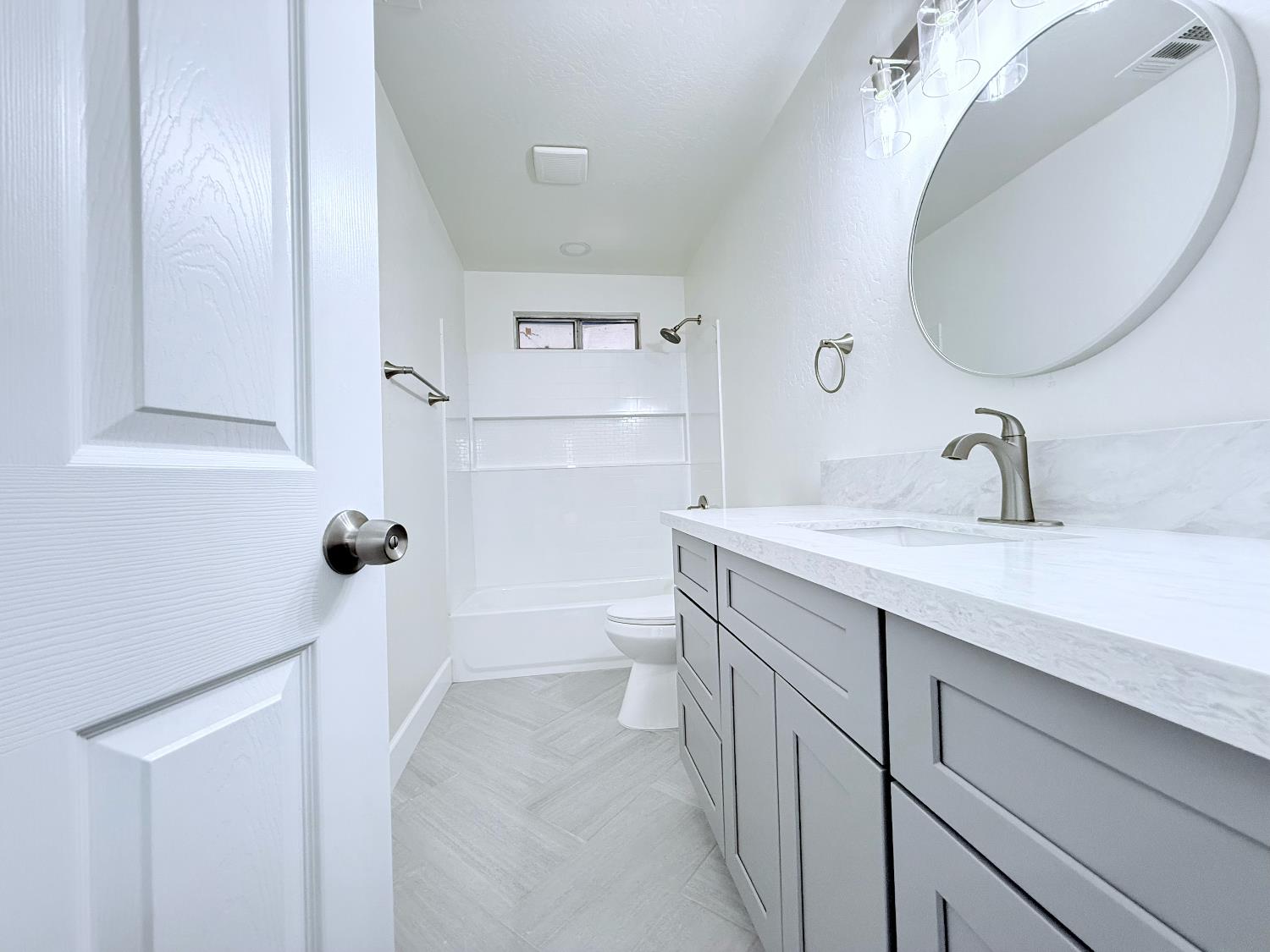 4472 N Cornelia Ave, Fresno, CA 93722