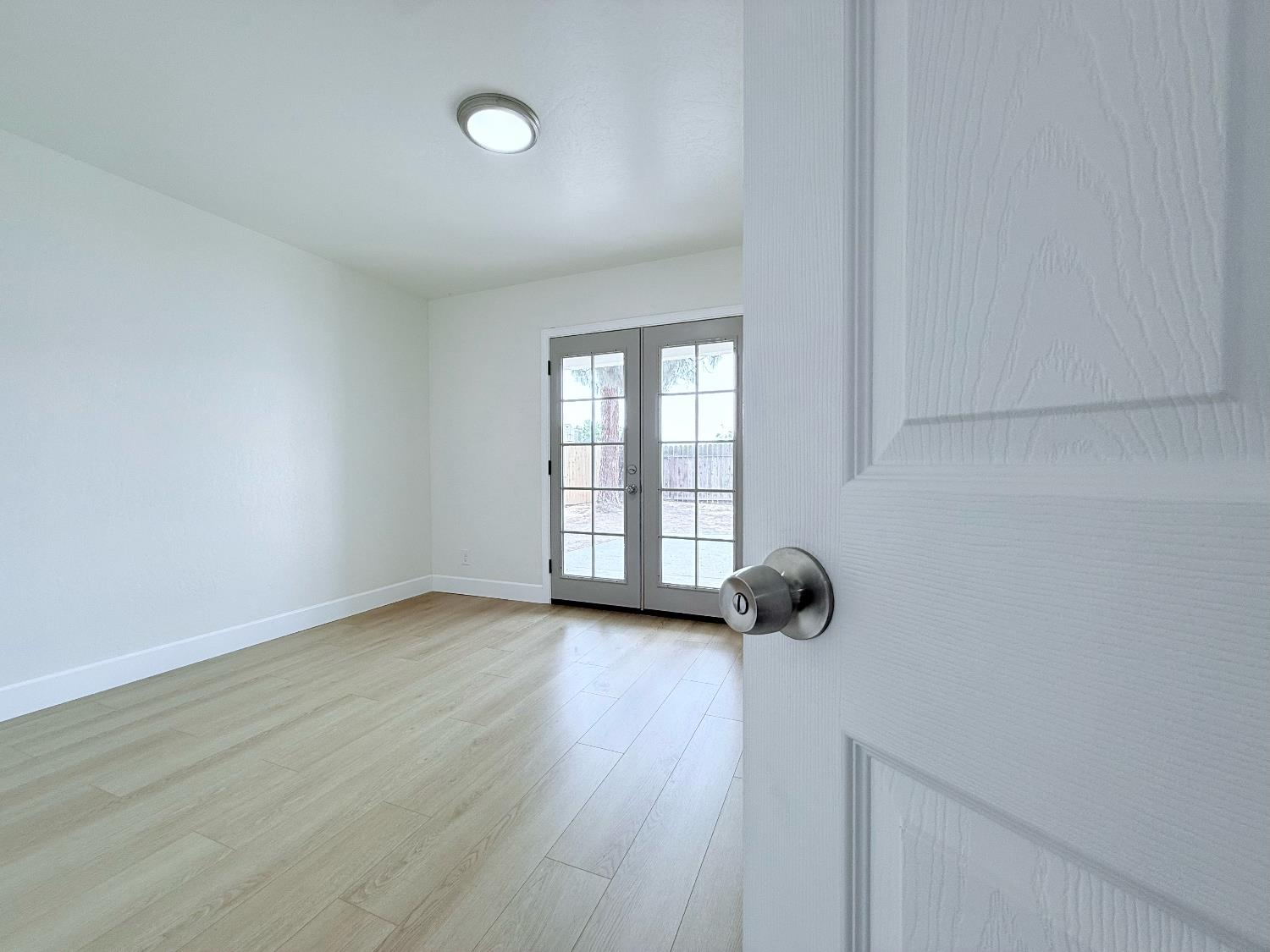 4472 N Cornelia Ave, Fresno, CA 93722